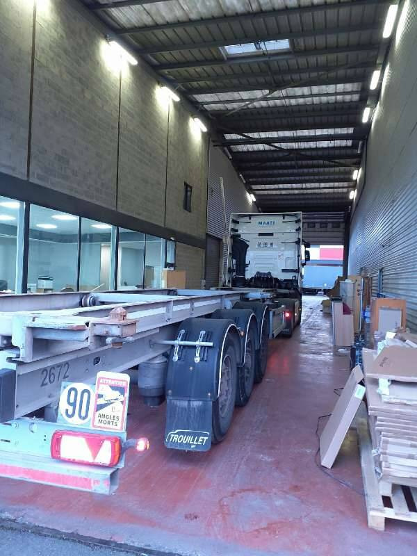 Semi-remorque 3 Essieux 38 TONNES CHARIOT COULISSANT - סמיטריילר מוביל מכולות/ החלפת גוף: תמונה 4 Semi-remorque 3 Essieux 38 TONNES CHARIOT COULISSANT - סמיטריילר מוביל מכולות/ החלפת גוף: תמונה 4