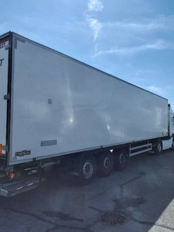 Semi-remorque 3 Essieux FRIGO 38 TONNES HAYON CAISSE CHEREAU GROUPE CARRIER VECTOR 1950 MT - סמיטריילר עם קירור: תמונה 4 Semi-remorque 3 Essieux FRIGO 38 TONNES HAYON CAISSE CHEREAU GROUPE CARRIER VECTOR 1950 MT - סמיטריילר עם קירור: תמונה 4
