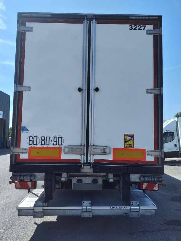 Semi-remorque 3 Essieux FRIGO 38 TONNES HAYON CAISSE CHEREAU GROUPE CARRIER VECTOR 1950 MT - סמיטריילר עם קירור: תמונה 3 Semi-remorque 3 Essieux FRIGO 38 TONNES HAYON CAISSE CHEREAU GROUPE CARRIER VECTOR 1950 MT - סמיטריילר עם קירור: תמונה 3