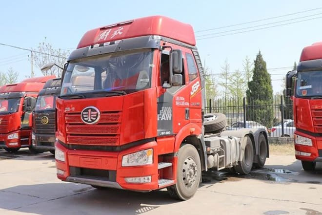 FAW Faw J6P 380HP Truck for Sale in Mali - יחידת טרקטור: תמונה 1 FAW Faw J6P 380HP Truck for Sale in Mali - יחידת טרקטור: תמונה 1