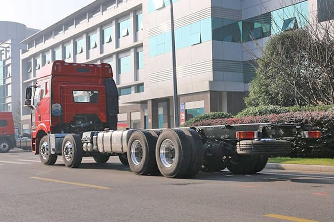 FAW Faw J6P 420 Truck New Model for Sale in Ghana - יחידת טרקטור: תמונה 3 FAW Faw J6P 420 Truck New Model for Sale in Ghana - יחידת טרקטור: תמונה 3