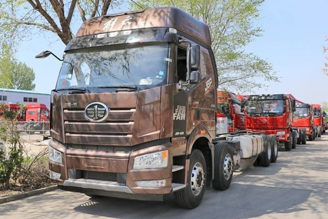 FAWA FAW Truck J6P New Model for Sale in Sierra Leone - יחידת טרקטור: תמונה 3 FAWA FAW Truck J6P New Model for Sale in Sierra Leone - יחידת טרקטור: תמונה 3
