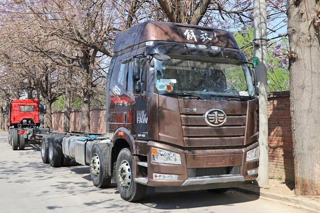 FAWA FAW Truck J6P New Model for Sale in Sierra Leone - יחידת טרקטור: תמונה 1 FAWA FAW Truck J6P New Model for Sale in Sierra Leone - יחידת טרקטור: תמונה 1