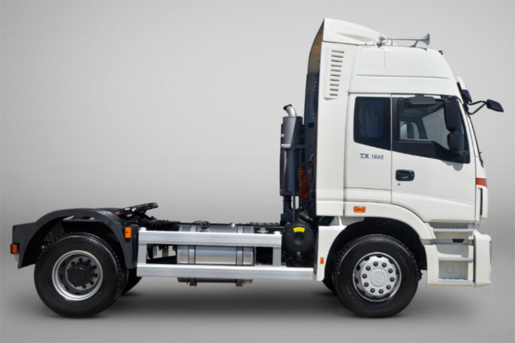 FOTON Foton 6 Wheeler Truck Head for Sale in Tanzania - יחידת טרקטור: תמונה 4 FOTON Foton 6 Wheeler Truck Head for Sale in Tanzania - יחידת טרקטור: תמונה 4