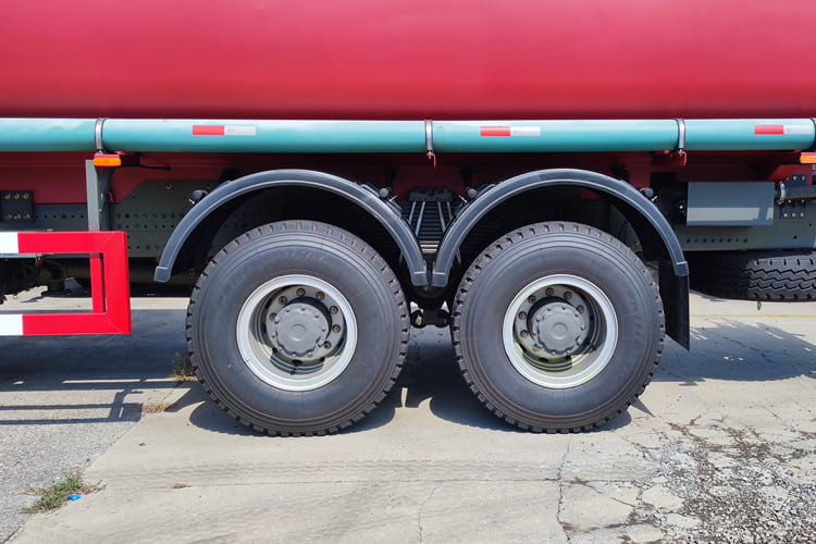 Howo Howo Water Truck for Sale in Nigeria - משאית: תמונה 4 Howo Howo Water Truck for Sale in Nigeria - משאית: תמונה 4