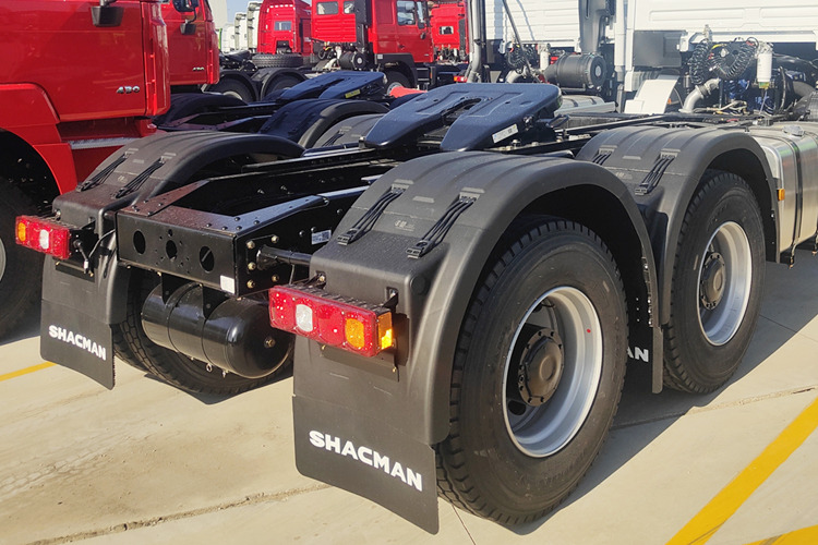 SHACMAN Second Hand Shacman Tractor Trailer for Sale in Malawi - יחידת טרקטור: תמונה 5 SHACMAN Second Hand Shacman Tractor Trailer for Sale in Malawi - יחידת טרקטור: תמונה 5