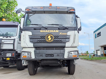 SHACMAN Shacman F3000 6x4 Tractor Truck for Sale in Zambia - משאית: תמונה 1 SHACMAN Shacman F3000 6x4 Tractor Truck for Sale in Zambia - משאית: תמונה 1