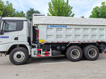 SHACMAN Shacman F3000 6x4 Tractor Truck for Sale in Zambia - משאית: תמונה 4 SHACMAN Shacman F3000 6x4 Tractor Truck for Sale in Zambia - משאית: תמונה 4