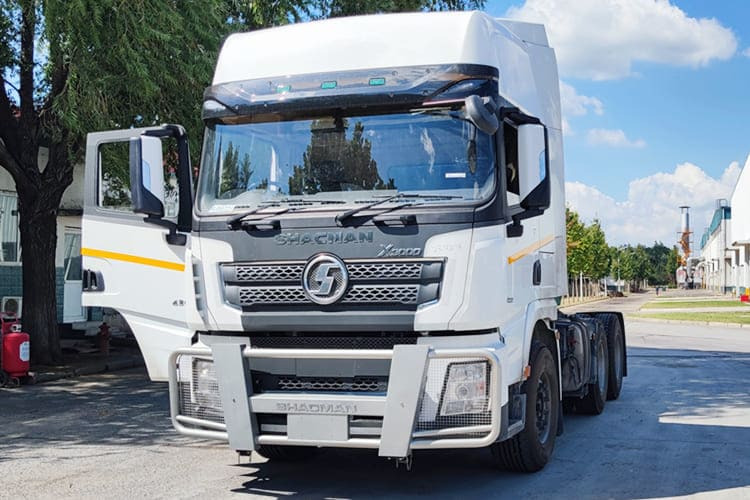 SHACMAN Shacman Tractor Truck for Sale in Saudi Arabia - יחידת טרקטור: תמונה 1 SHACMAN Shacman Tractor Truck for Sale in Saudi Arabia - יחידת טרקטור: תמונה 1