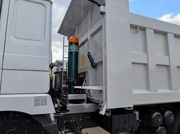 SHACMAN Shacman Truck F3000 for Sale in Ghana - משאית: תמונה 5 SHACMAN Shacman Truck F3000 for Sale in Ghana - משאית: תמונה 5