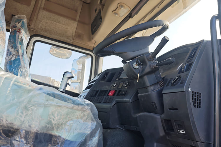 SHACMAN X3000 Shacman Truck Tractor for Sale in Guyana - יחידת טרקטור: תמונה 4 SHACMAN X3000 Shacman Truck Tractor for Sale in Guyana - יחידת טרקטור: תמונה 4