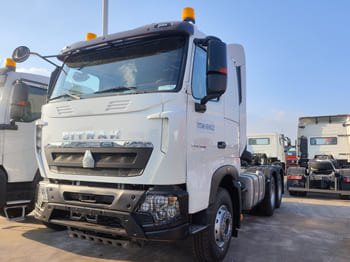 SINOTRUK 6x4 Howo Trucks for Sale in Nigeria - יחידת טרקטור: תמונה 1 SINOTRUK 6x4 Howo Trucks for Sale in Nigeria - יחידת טרקטור: תמונה 1