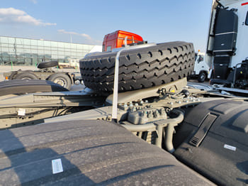 SINOTRUK 6x4 Howo Trucks for Sale in Nigeria - יחידת טרקטור: תמונה 5 SINOTRUK 6x4 Howo Trucks for Sale in Nigeria - יחידת טרקטור: תמונה 5