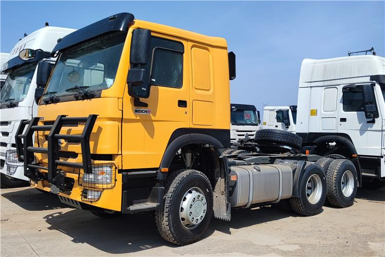 SINOTRUK CNHTC Howo Truck Tractor 400 HP 10 Wheeler for Sale In Malawi - יחידת טרקטור: תמונה 1 SINOTRUK CNHTC Howo Truck Tractor 400 HP 10 Wheeler for Sale In Malawi - יחידת טרקטור: תמונה 1