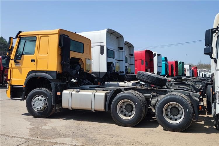SINOTRUK CNHTC Howo Truck Tractor 400 HP 10 Wheeler for Sale In Malawi - יחידת טרקטור: תמונה 2 SINOTRUK CNHTC Howo Truck Tractor 400 HP 10 Wheeler for Sale In Malawi - יחידת טרקטור: תמונה 2