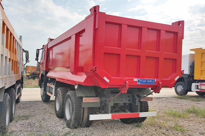 SINOTRUK Howo 371 10 Wheeler Used Dump Trucks for Sale in Congo - מזהיר: תמונה 3 SINOTRUK Howo 371 10 Wheeler Used Dump Trucks for Sale in Congo - מזהיר: תמונה 3