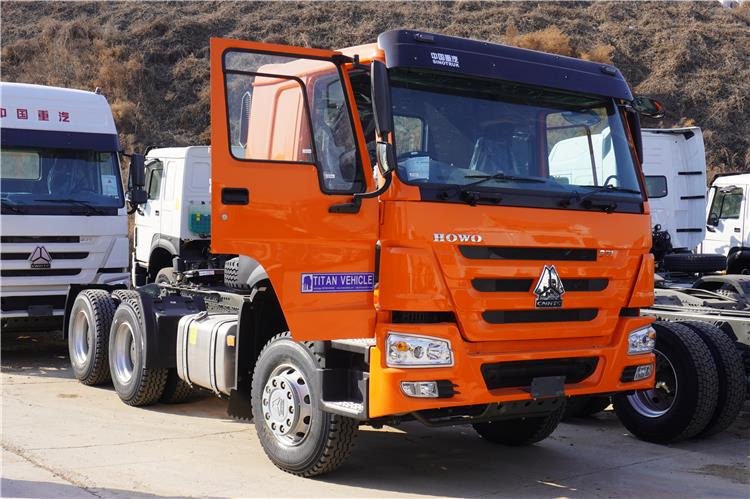 SINOTRUK Howo 371hp 6x4 10 Tires Truck Head for Sale In Jamaica - יחידת טרקטור: תמונה 1 SINOTRUK Howo 371hp 6x4 10 Tires Truck Head for Sale In Jamaica - יחידת טרקטור: תמונה 1