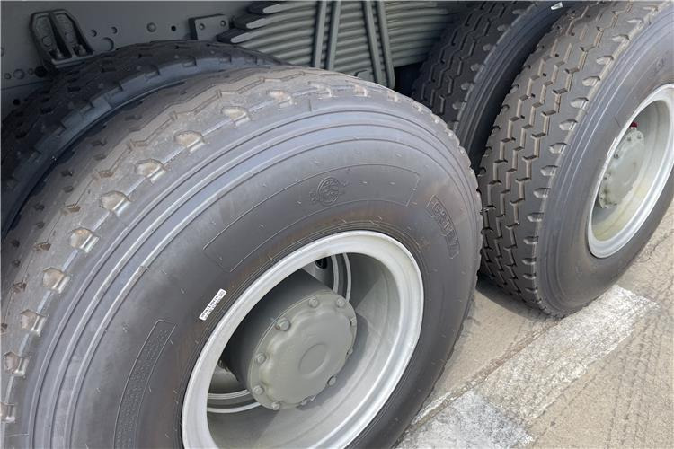 SINOTRUK Howo Dump Truck 6x4 for Sale In Ghana - מזהיר: תמונה 3 SINOTRUK Howo Dump Truck 6x4 for Sale In Ghana - מזהיר: תמונה 3