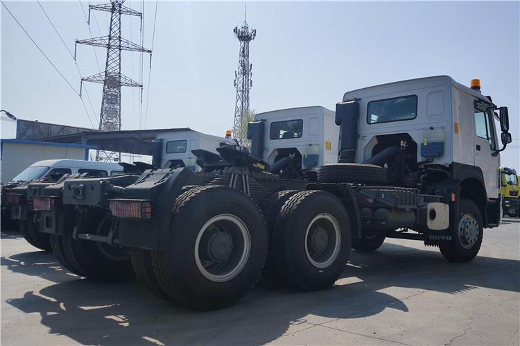 SINOTRUK Howo New Model 430HP Truck Tractor Price In Mauritania - יחידת טרקטור: תמונה 3 SINOTRUK Howo New Model 430HP Truck Tractor Price In Mauritania - יחידת טרקטור: תמונה 3