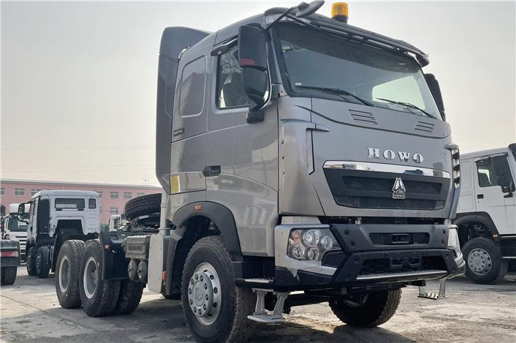 SINOTRUK Howo T7H Truck Head for Sale In Zimbabwe - יחידת טרקטור: תמונה 1 SINOTRUK Howo T7H Truck Head for Sale In Zimbabwe - יחידת טרקטור: תמונה 1