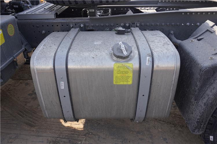 SINOTRUK Howo Truck Head Price 400HP for Sale In Guinea - יחידת טרקטור: תמונה 3 SINOTRUK Howo Truck Head Price 400HP for Sale In Guinea - יחידת טרקטור: תמונה 3