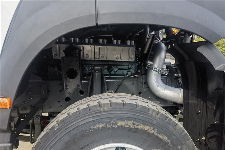 SINOTRUK Used Howo 380HP Truck Tractor for Sale In Senegal - יחידת טרקטור: תמונה 3 SINOTRUK Used Howo 380HP Truck Tractor for Sale In Senegal - יחידת טרקטור: תמונה 3