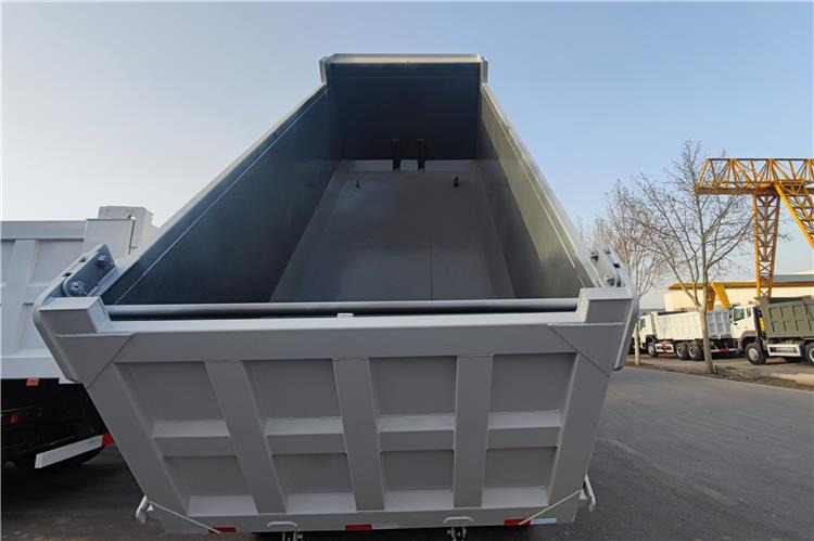 SINOTRUK Used Howo 400hp Dump Truck for Sale In Zambia - מזהיר: תמונה 3 SINOTRUK Used Howo 400hp Dump Truck for Sale In Zambia - מזהיר: תמונה 3