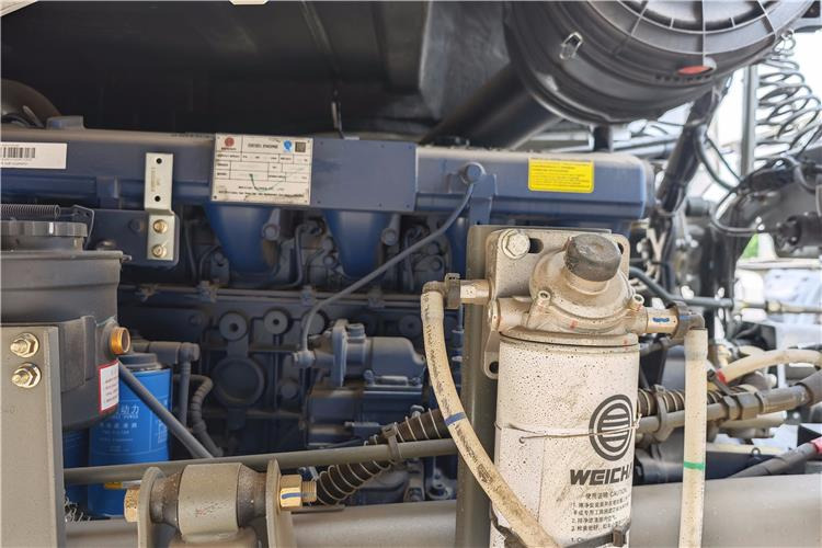 SINOTRUK Used Howo 400hp Tractor Truck for Sale In Nigeria Lagos - יחידת טרקטור: תמונה 5 SINOTRUK Used Howo 400hp Tractor Truck for Sale In Nigeria Lagos - יחידת טרקטור: תמונה 5