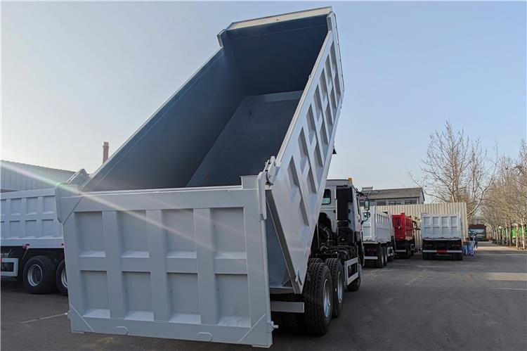 SINOTRUK Used Howo 430HP Dump Truck for Sale In Nigeria Lagos - מזהיר: תמונה 2 SINOTRUK Used Howo 430HP Dump Truck for Sale In Nigeria Lagos - מזהיר: תמונה 2