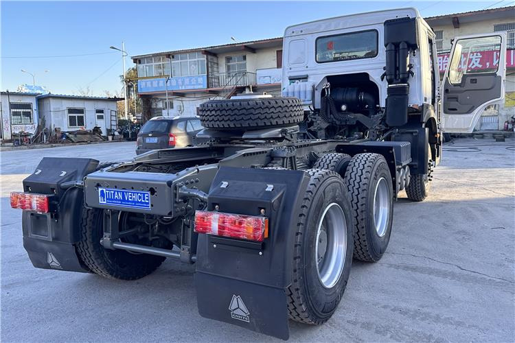 Sinotruk Used Howo 380HP Truck Head with RHD for Sale In Tanzania - יחידת טרקטור: תמונה 2 Sinotruk Used Howo 380HP Truck Head with RHD for Sale In Tanzania - יחידת טרקטור: תמונה 2
