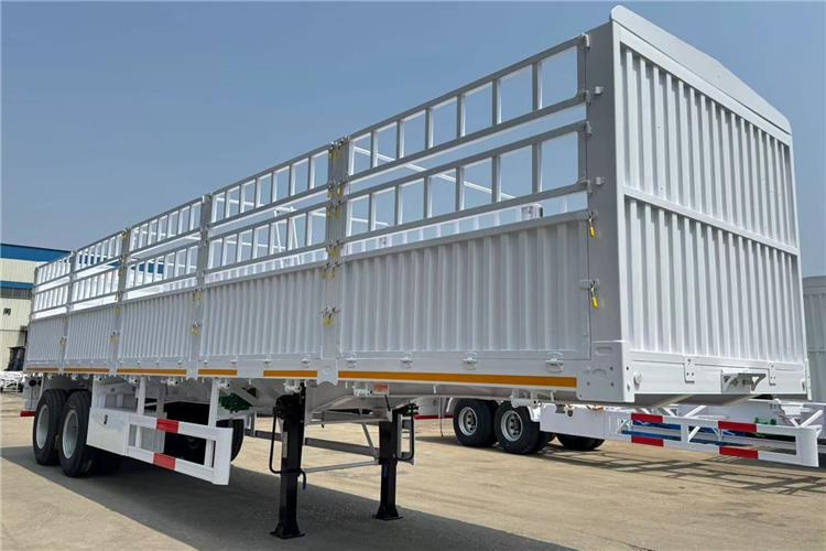 TITAN 2 Axle Fence Semi Trailer with Bogie Suspension for Sale In Nigeria - סמיטריילר להובלת בעלי חיים: תמונה 1 TITAN 2 Axle Fence Semi Trailer with Bogie Suspension for Sale In Nigeria - סמיטריילר להובלת בעלי חיים: תמונה 1