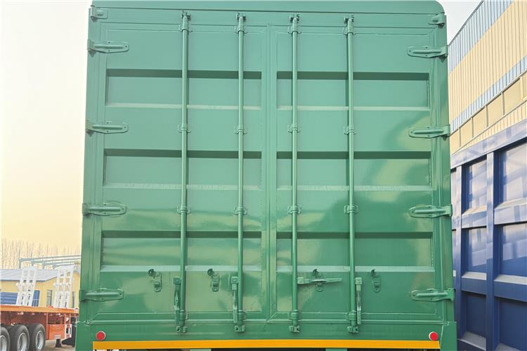TITAN 4 Axle 80 Ton Livestock Semi Trailer for Sale In Sudan - סמיטריילר להובלת בעלי חיים: תמונה 3 TITAN 4 Axle 80 Ton Livestock Semi Trailer for Sale In Sudan - סמיטריילר להובלת בעלי חיים: תמונה 3