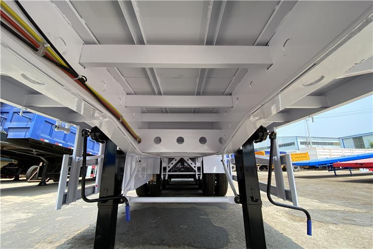 TITAN 4 Axle Livestock Truck Trailer for Sale In Guam - סמיטריילר להובלת בעלי חיים: תמונה 5 TITAN 4 Axle Livestock Truck Trailer for Sale In Guam - סמיטריילר להובלת בעלי חיים: תמונה 5