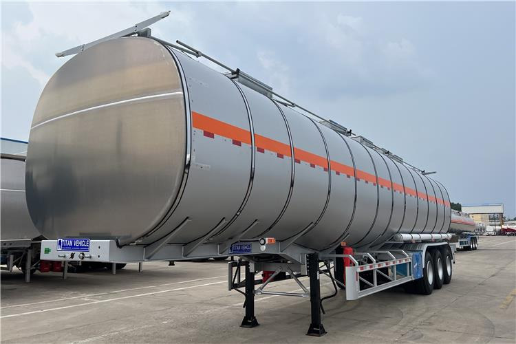 TITAN 55000 Liters Stainless Steel Tanker Semi Trailer In Kenya - סמיטריילר מכל: תמונה 1 TITAN 55000 Liters Stainless Steel Tanker Semi Trailer In Kenya - סמיטריילר מכל: תמונה 1