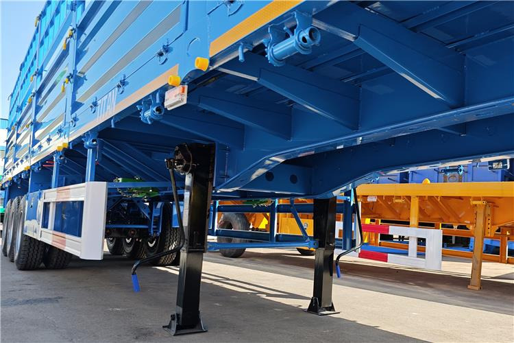 TITAN 60 Ton Fence Cargo Semi Trailer for Sale in Tanzania - סמיטריילר להובלת בעלי חיים: תמונה 5 TITAN 60 Ton Fence Cargo Semi Trailer for Sale in Tanzania - סמיטריילר להובלת בעלי חיים: תמונה 5