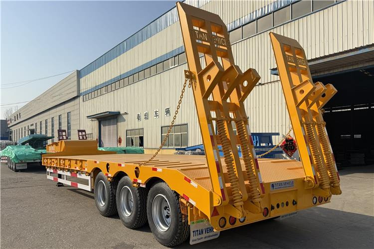 TITAN 80 Ton Low Loader Trailer for Sale Price In Guyana - סמיטריילר עם מטען נמוך: תמונה 5 TITAN 80 Ton Low Loader Trailer for Sale Price In Guyana - סמיטריילר עם מטען נמוך: תמונה 5