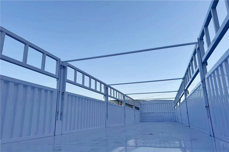TITAN In Stock 30/40/50 Ton Fence Semi Trailer Transport Cargo Bulk In Senegal - סמיטריילר להובלת בעלי חיים: תמונה 4 TITAN In Stock 30/40/50 Ton Fence Semi Trailer Transport Cargo Bulk In Senegal - סמיטריילר להובלת בעלי חיים: תמונה 4