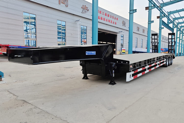 TITAN Low Bed Semi Trailer for Sale in Zambia - סמיטריילר עם מטען נמוך: תמונה 1 TITAN Low Bed Semi Trailer for Sale in Zambia - סמיטריילר עם מטען נמוך: תמונה 1
