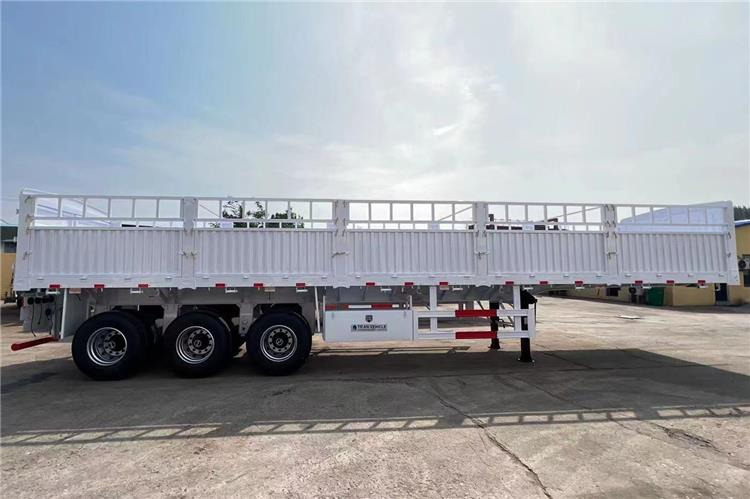 TITAN Tri Axle 60 Ton Fence Cargo Semi Trailer for Sale In Guinea - סמיטריילר להובלת בעלי חיים: תמונה 4 TITAN Tri Axle 60 Ton Fence Cargo Semi Trailer for Sale In Guinea - סמיטריילר להובלת בעלי חיים: תמונה 4