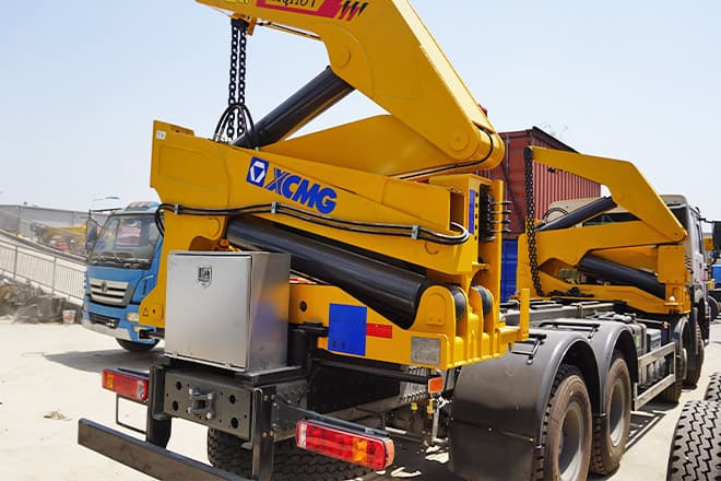 XCMG 20Ft Container Side Lift Truck for Sale in Guyana - מוביל מכולות/ משאית החלפת גוף: תמונה 2 XCMG 20Ft Container Side Lift Truck for Sale in Guyana - מוביל מכולות/ משאית החלפת גוף: תמונה 2