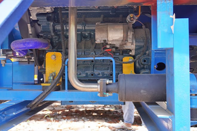 XCMG 37 Ton Side Lifter Truck for Sale in Angola - מוביל מכולות/ משאית החלפת גוף: תמונה 4 XCMG 37 Ton Side Lifter Truck for Sale in Angola - מוביל מכולות/ משאית החלפת גוף: תמונה 4