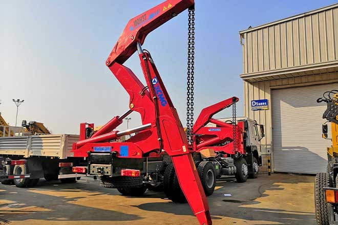 XCMG XCMG Side Loader Truck Container for Sale in Barbados - מוביל מכולות/ משאית החלפת גוף: תמונה 4 XCMG XCMG Side Loader Truck Container for Sale in Barbados - מוביל מכולות/ משאית החלפת גוף: תמונה 4