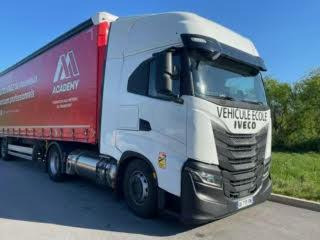 Iveco S-WAY 460 - יחידת טרקטור: תמונה 2 Iveco S-WAY 460 - יחידת טרקטור: תמונה 2
