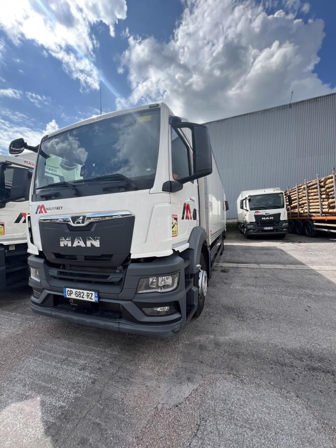 MAN TGS 18.360 - משאית תיבה: תמונה 2 MAN TGS 18.360 - משאית תיבה: תמונה 2