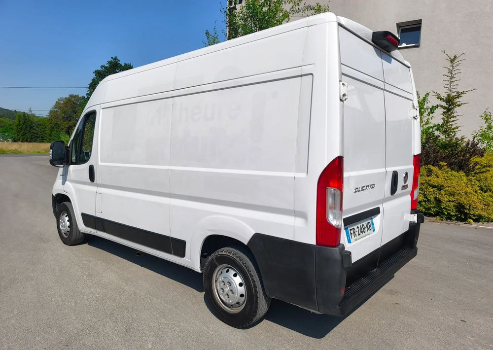 Fiat Ducato - כלי רכב מסחרי עם לוח: תמונה 3 Fiat Ducato - כלי רכב מסחרי עם לוח: תמונה 3