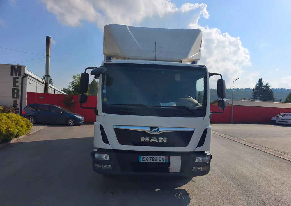 MAN TGL 12.250 kontener 6,2 , winda - משאית תיבה: תמונה 2 MAN TGL 12.250 kontener 6,2 , winda - משאית תיבה: תמונה 2