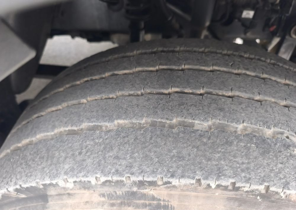 Renault GAMA D 14.210 chłodnia izoterma 16 palet poduszka - משאית קירור: תמונה 5 Renault GAMA D 14.210 chłodnia izoterma 16 palet poduszka - משאית קירור: תמונה 5