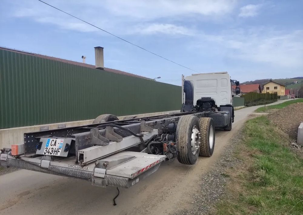 Renault Premium 26.380 Dxi 6x2 rama do zabudowy - משאית עם שלדת תא: תמונה 3 Renault Premium 26.380 Dxi 6x2 rama do zabudowy - משאית עם שלדת תא: תמונה 3