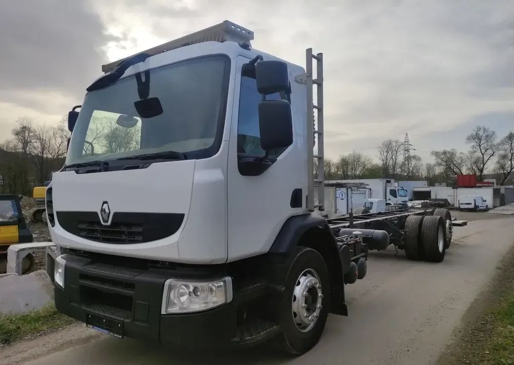 Renault Premium 26.380 Dxi 6x2 rama do zabudowy - משאית עם שלדת תא: תמונה 2 Renault Premium 26.380 Dxi 6x2 rama do zabudowy - משאית עם שלדת תא: תמונה 2