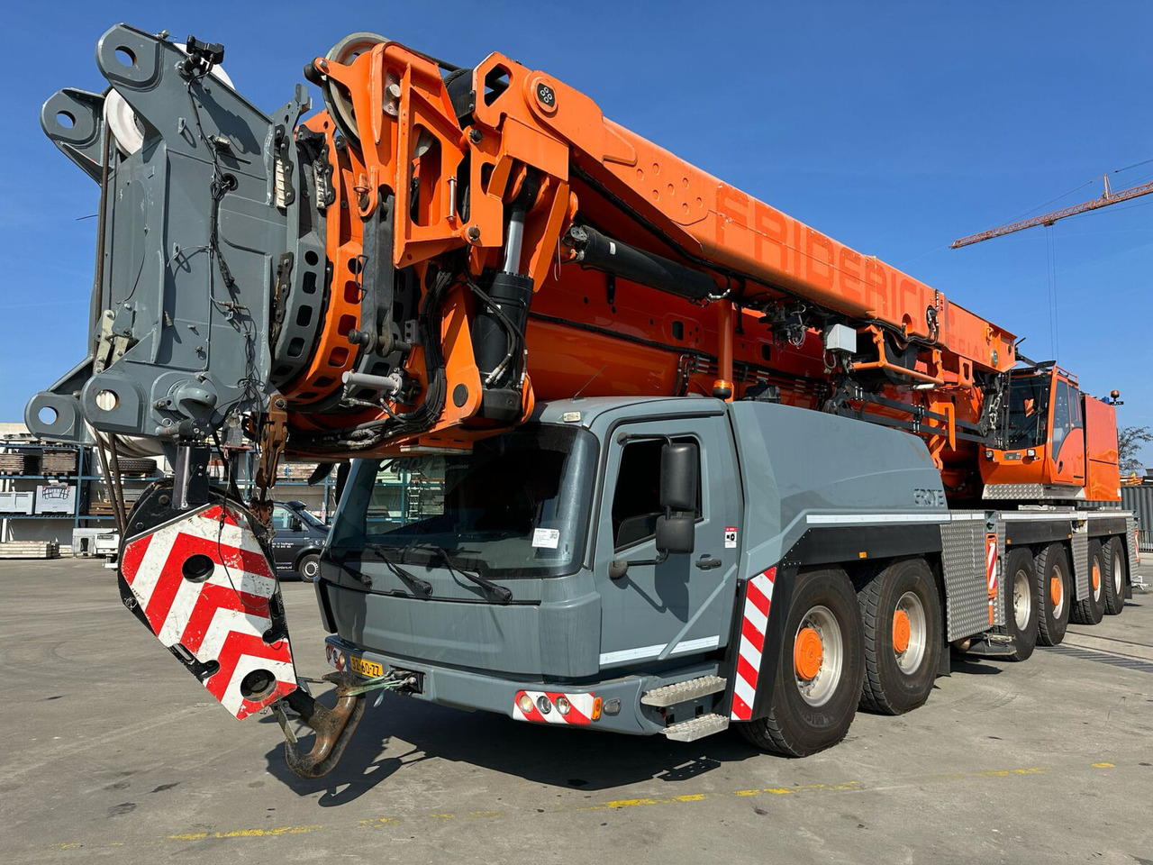 Grove Grove GMK 6400 - עגורן נייד: תמונה 1 Grove Grove GMK 6400 - עגורן נייד: תמונה 1